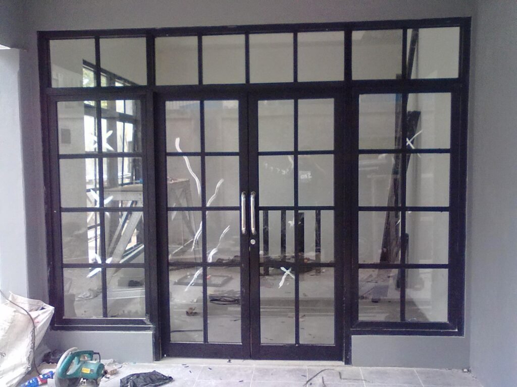 5.-Harus-Diperhatikan-Inilah-5-Tips-Memilih-Kusen-Aluminium-Terbaik-2-1-1024x768